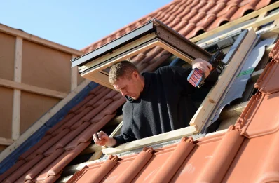 Pose de fenêtres de toit Velux à Beurizot
